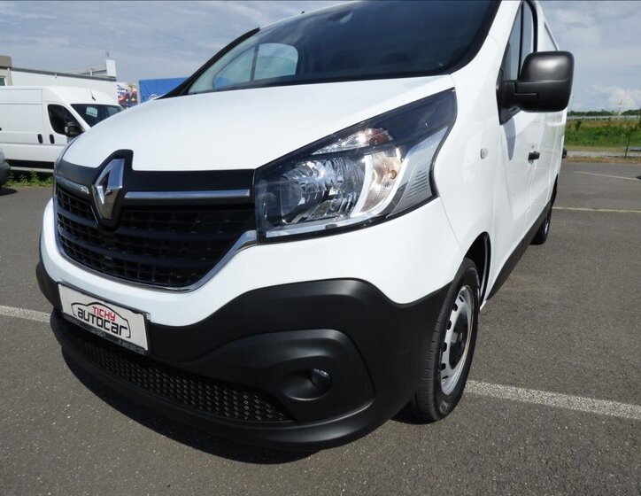 Renault Trafic 32