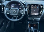 Volvo XC40 SUV / Terénní 2,0 l 120 kw