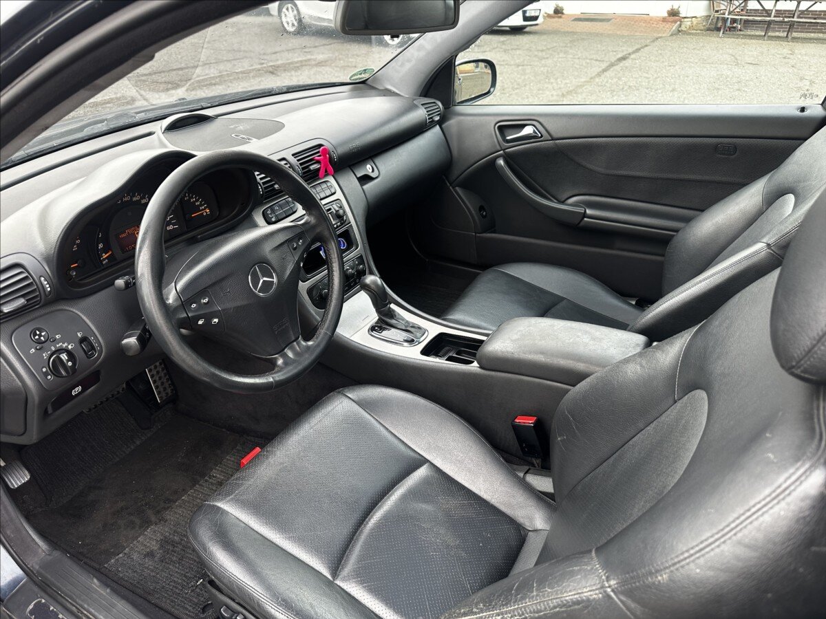 Mercedes-Benz Třídy C Kupé 2,0 l 120 kw