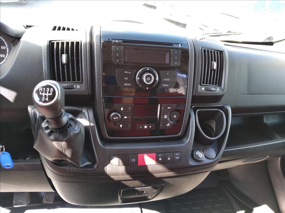 Fiat Ducato Kombi 2,0 l 85 kw