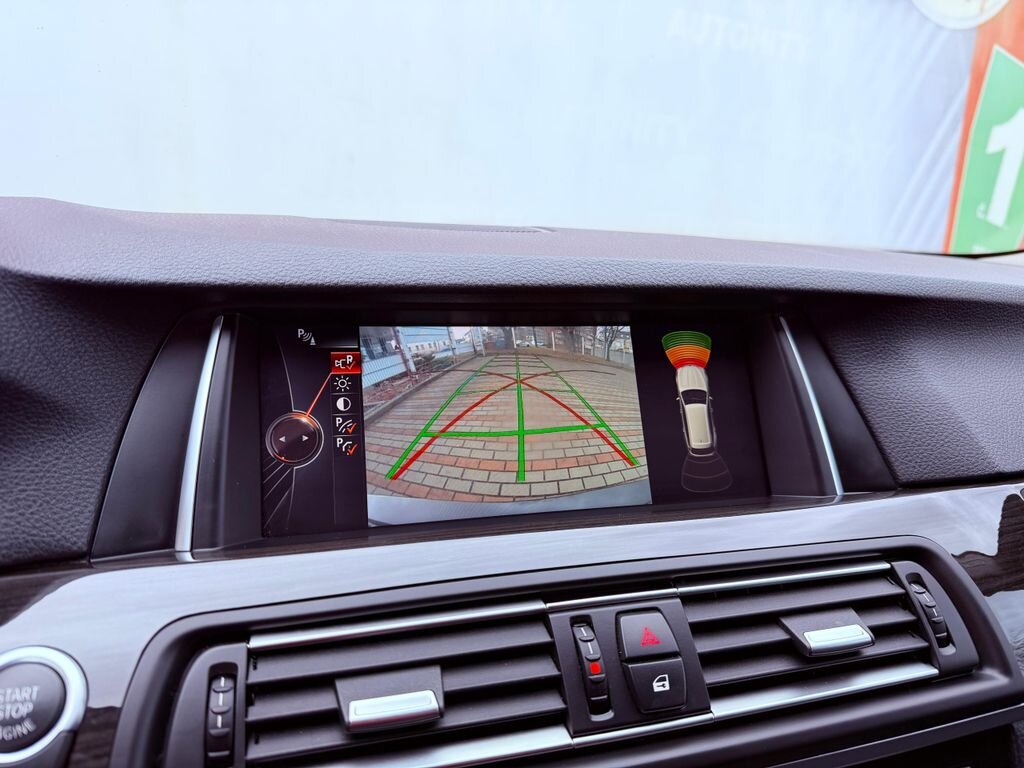 BMW Řada 5 Kombi 3,0 l 190 kw