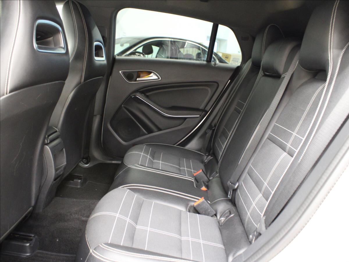 Mercedes-Benz CLA Kombi 2,1 l 100 kw