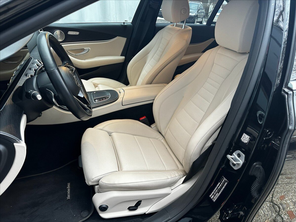 Mercedes-Benz Třídy E Sedan / Limuzína 2,0 l 143 kw