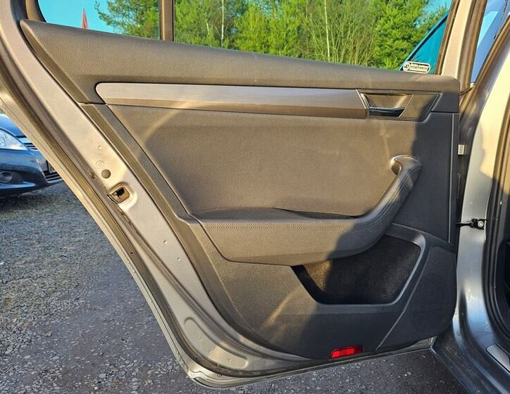 Škoda Superb Kombi 2,0 l 140 kw