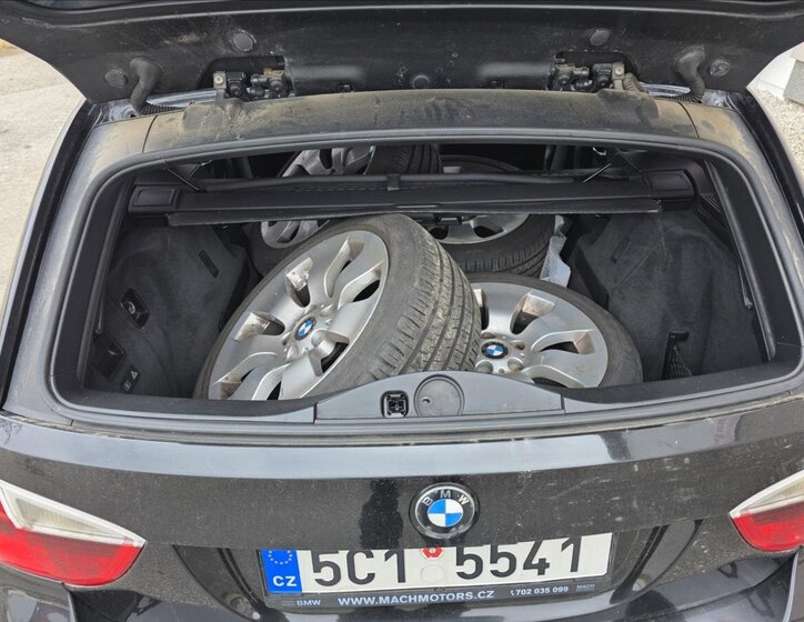 BMW Řada 3 Kombi 3,0 l 170 kw