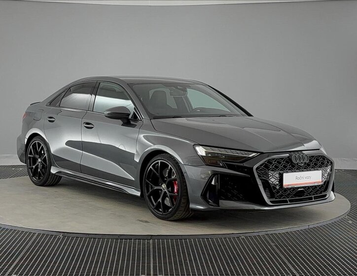 Audi RS 3 Sedan / Limuzína 2,5 l 294 kw