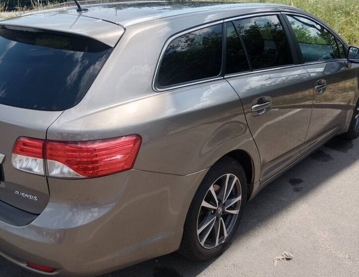 Toyota Avensis Kombi 0,0 91 kw