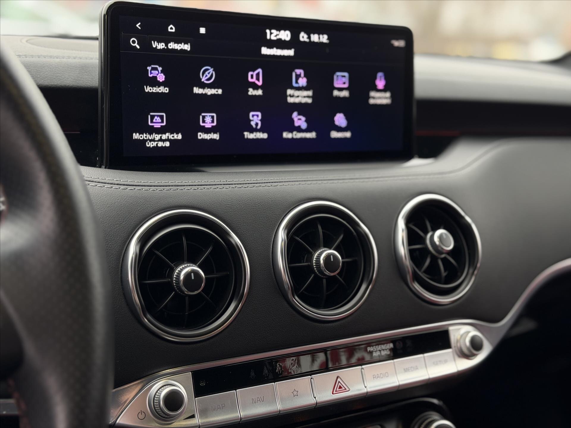 KIA Stinger Hatchback 3,3 l 269 kw