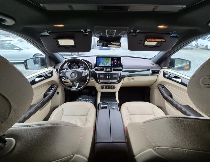 Mercedes-Benz GLS 21