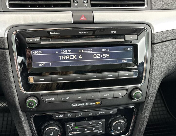 Škoda Superb Kombi 2,0 l 103 kw