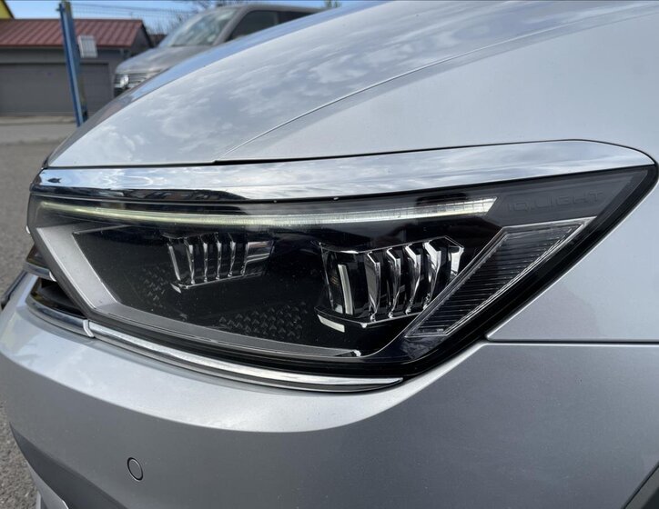 Volkswagen Passat Kombi 2,0 l 140 kw