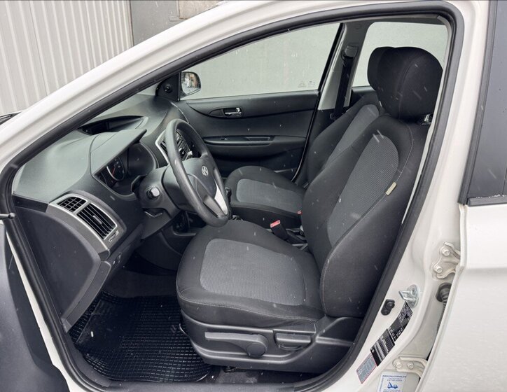 Hyundai i20 Hatchback 1,2 l 62 kw