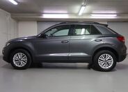 Volkswagen T-Roc 8