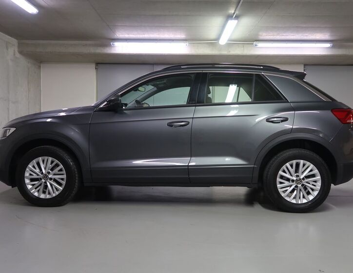 Volkswagen T-Roc 8
