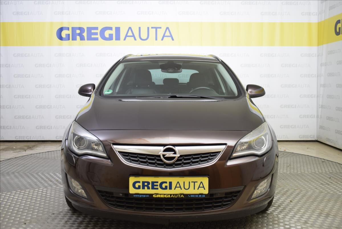 Opel Astra Kombi 2,0 l 121 kw