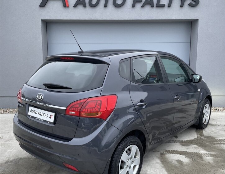 KIA Venga Sedan 1,6 l 91 kw