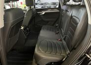 Volkswagen Touareg 14