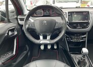 Peugeot 2008 SUV 1,2 l 96 kw