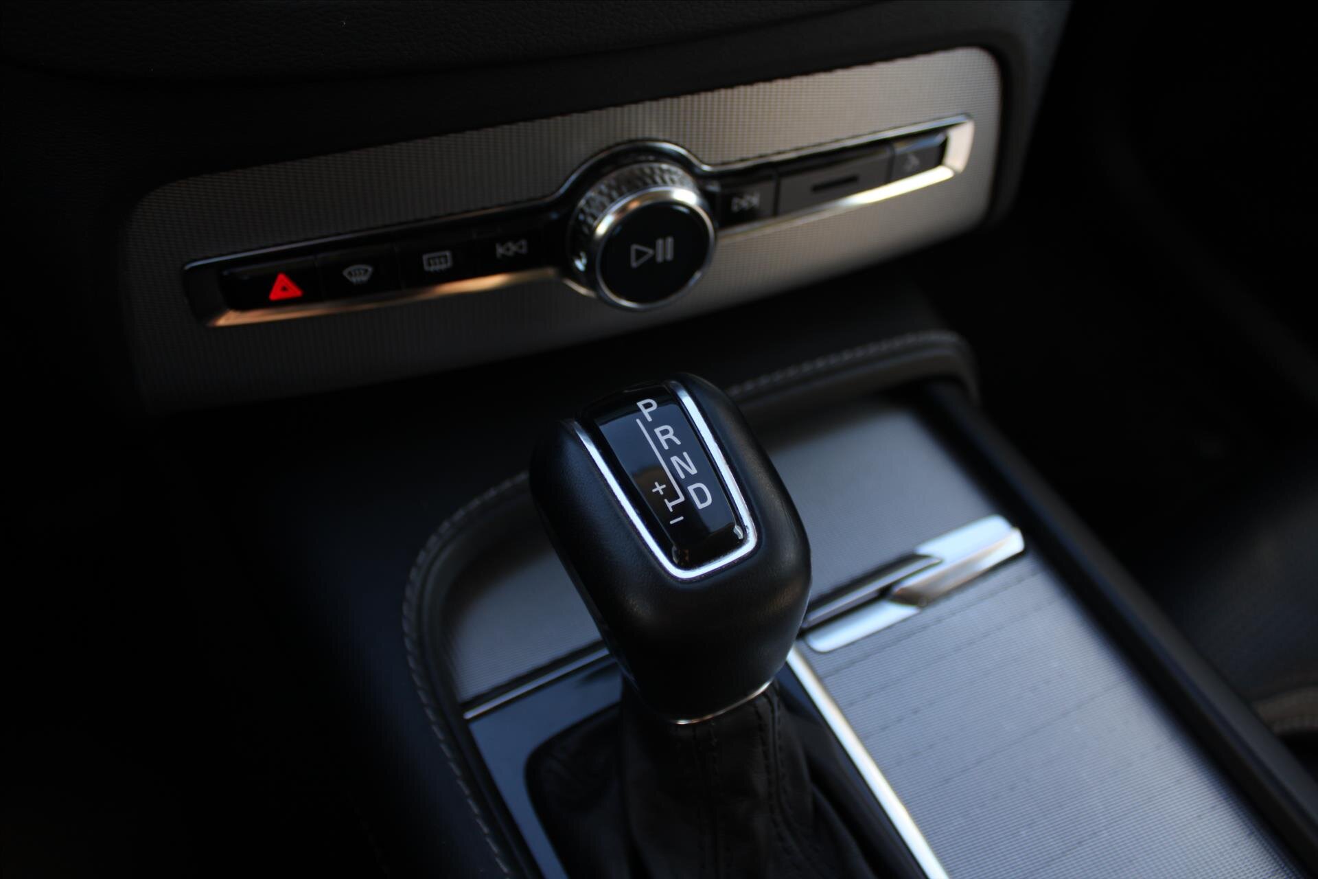 Volvo XC90 SUV 2,0 l 173 kw