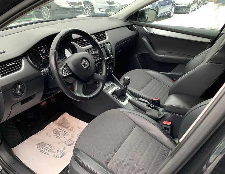 Škoda Octavia 14