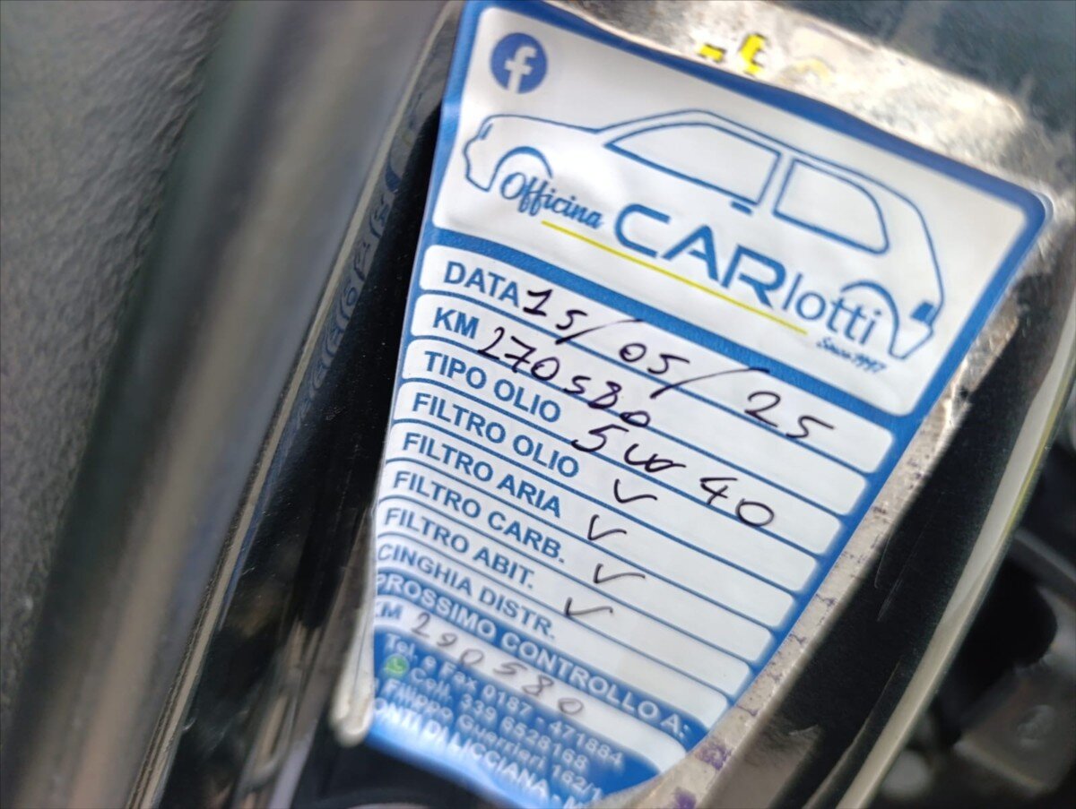 Toyota RAV4 SUV / Terénní 2,2 l 100 kw