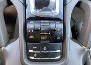 Porsche Cayenne 35