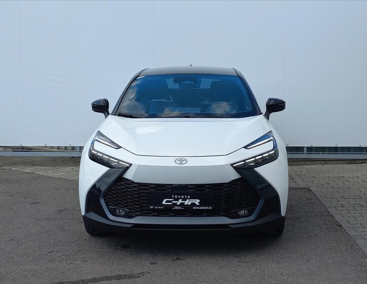 Toyota C-HR CUV / Crossover 1,8 l 72 kw