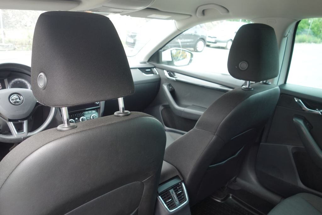 Škoda Octavia Sedan / Limuzína 2,0 l 110 kw