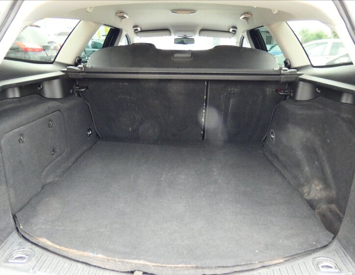 Ford Mondeo Kombi 2,0 l 103 kw