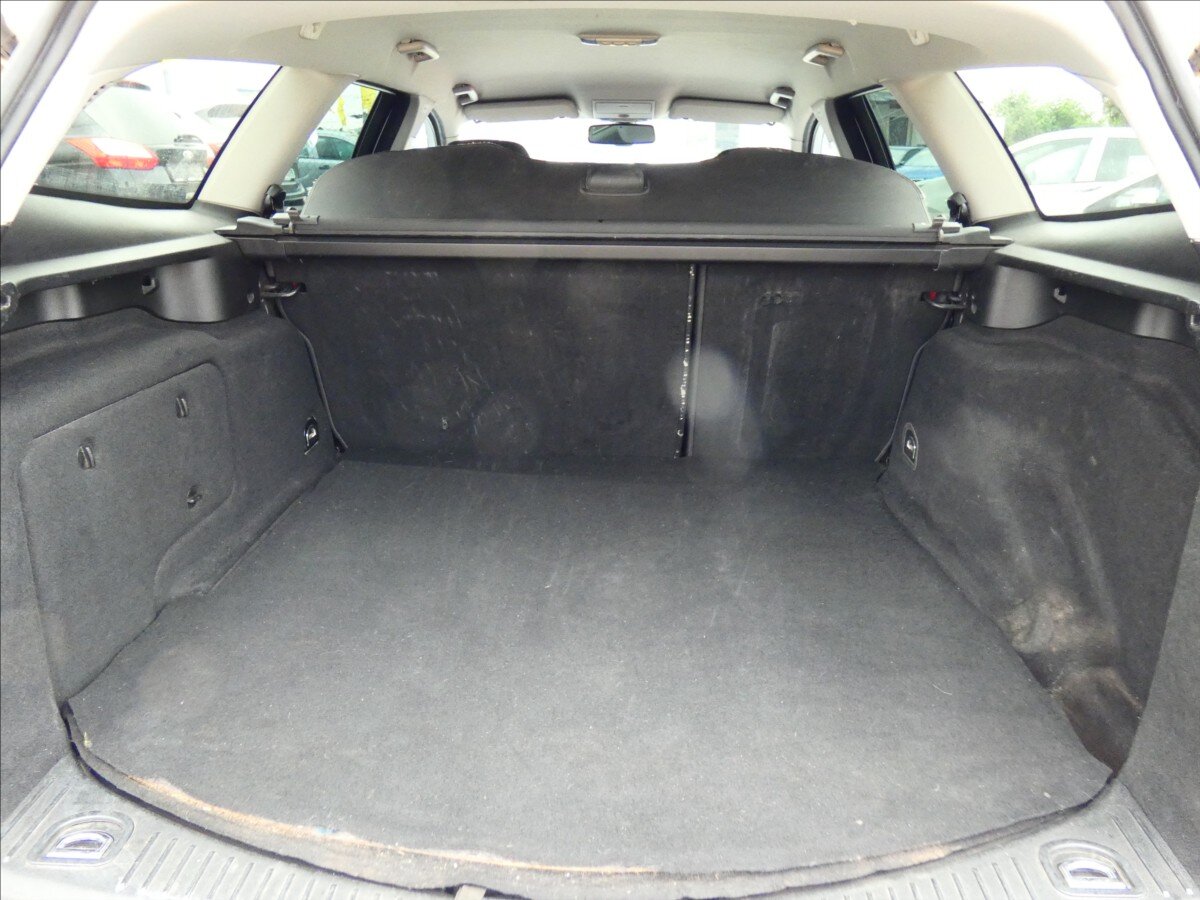 Ford Mondeo Kombi 2,0 l 103 kw