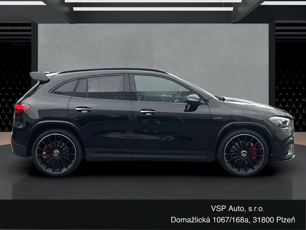 Mercedes-Benz GLA SUV / Terénní 2,0 l 235 kw