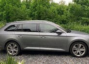 Škoda Superb Sedan / Limuzína 2,0 l 140 kw