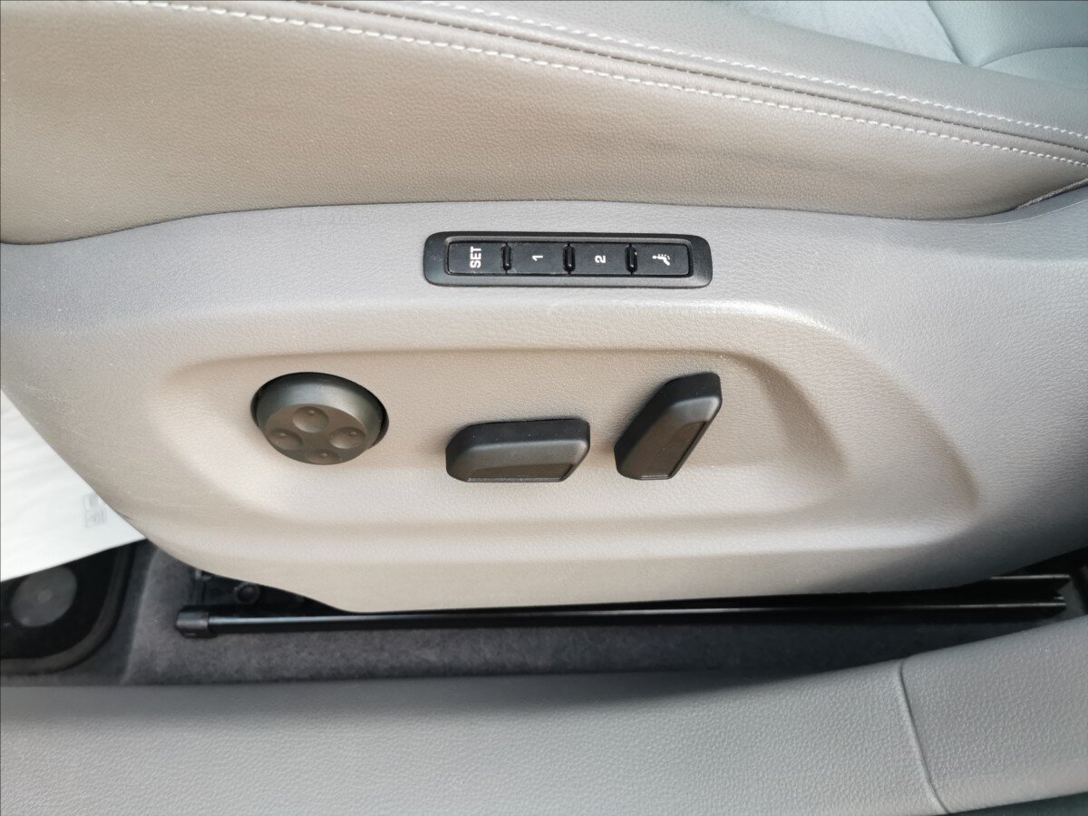 Volkswagen Sharan MPV 2,0 l 110 kw