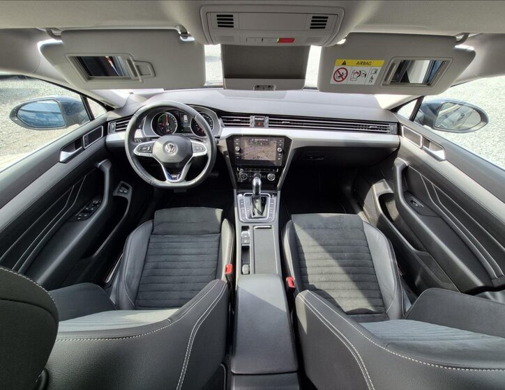 Volkswagen Passat Kombi 1,4 l 160 kw