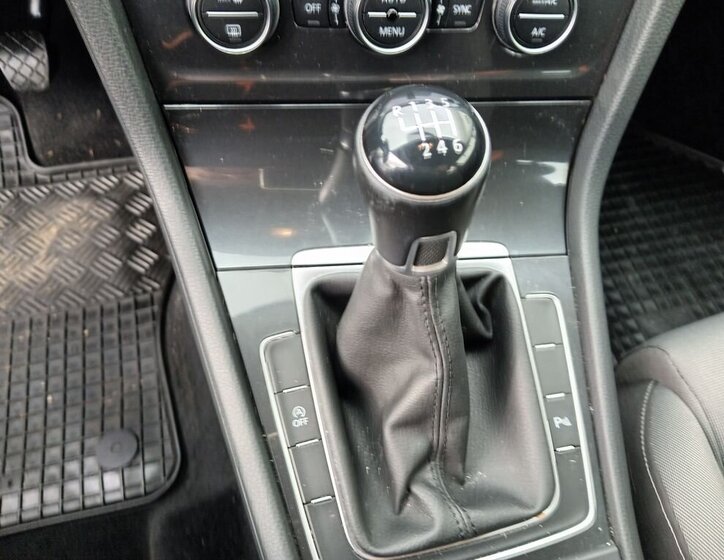 Volkswagen Golf Kombi 1,5 l 110 kw