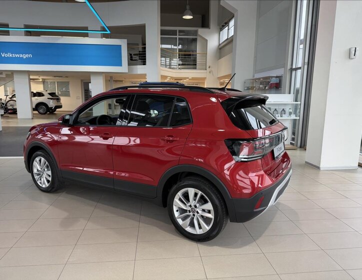 Volkswagen T-Cross 3