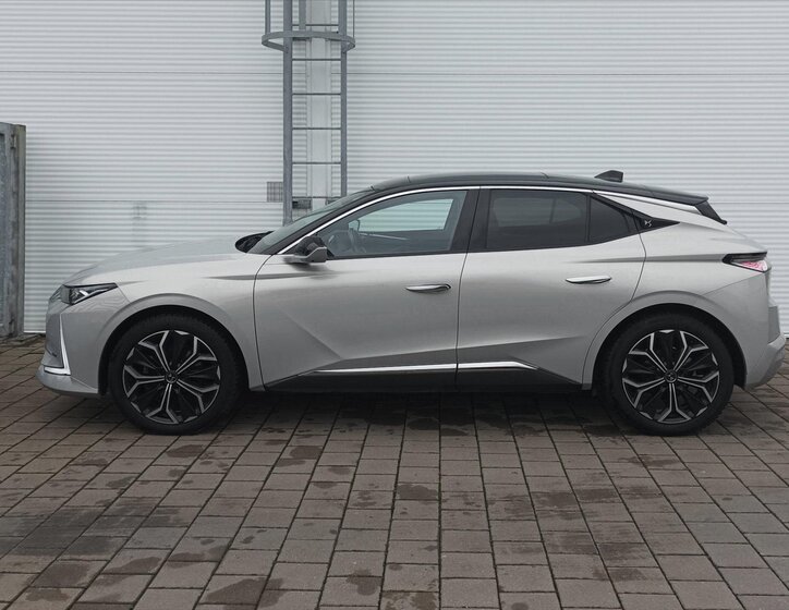 DS Automobiles DS4 Hatchback 1,2 l 96 kw