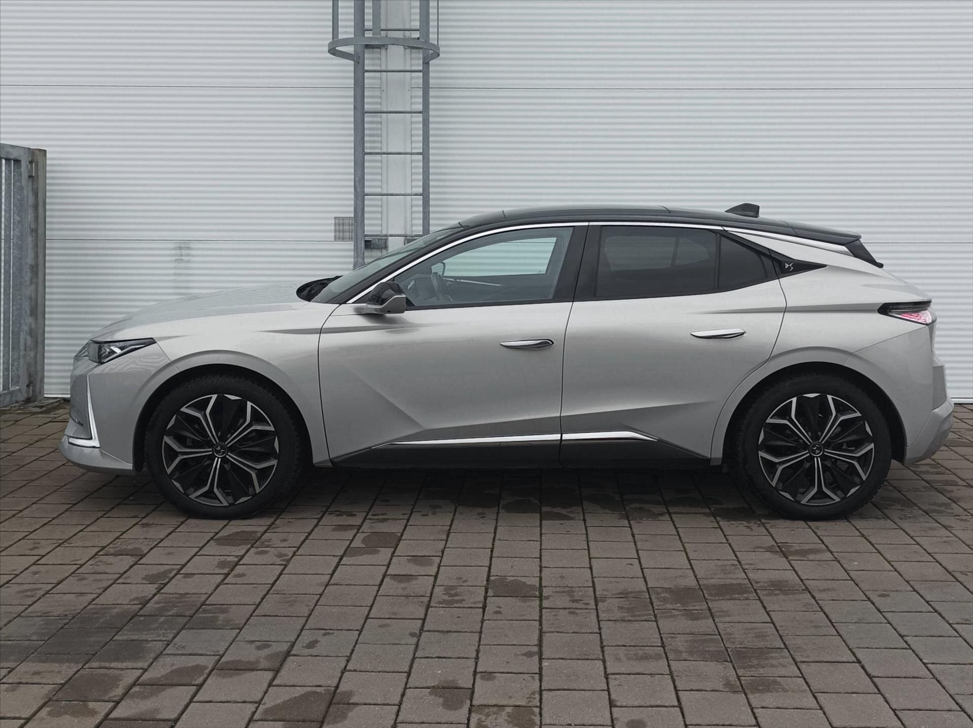 DS Automobiles DS4 Hatchback 1,2 l 96 kw