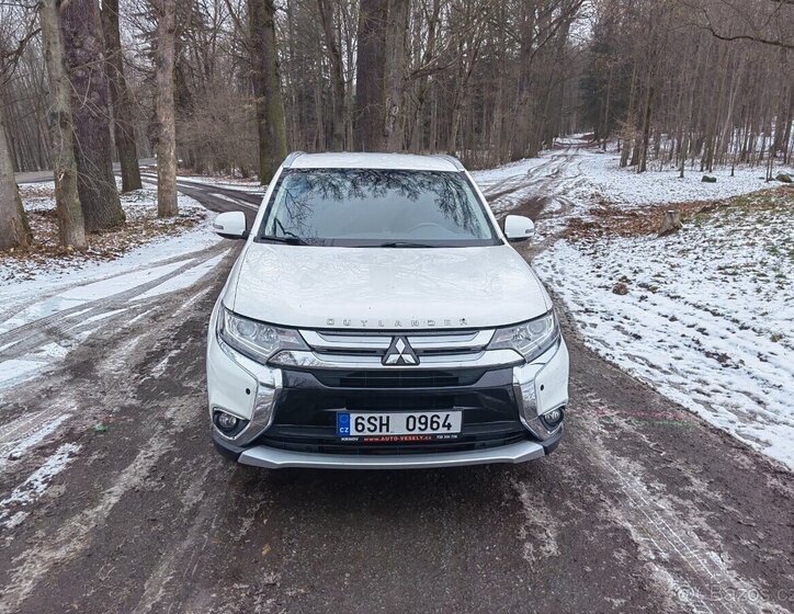 Mitsubishi Outlander SUV 0,0 0
