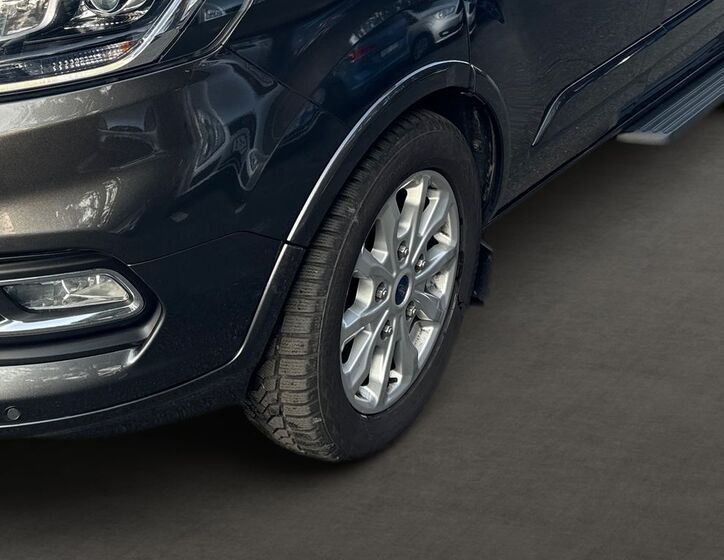 Ford Tourneo Custom Kombi 2,0 l 96 kw