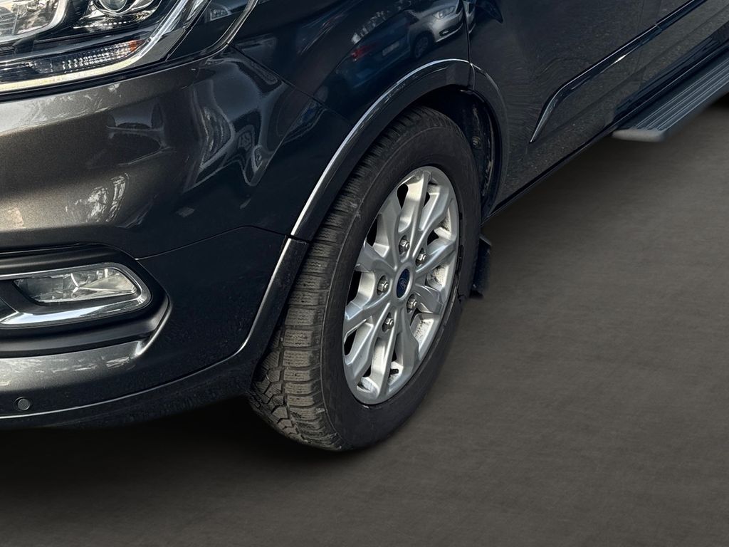 Ford Tourneo Custom Kombi 2,0 l 96 kw