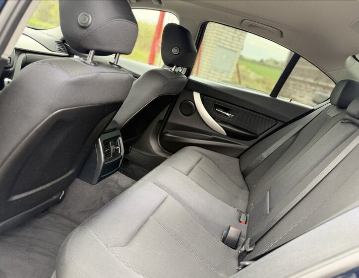 BMW Řada 3 Sedan / Limuzína 3,0 l 225 kw