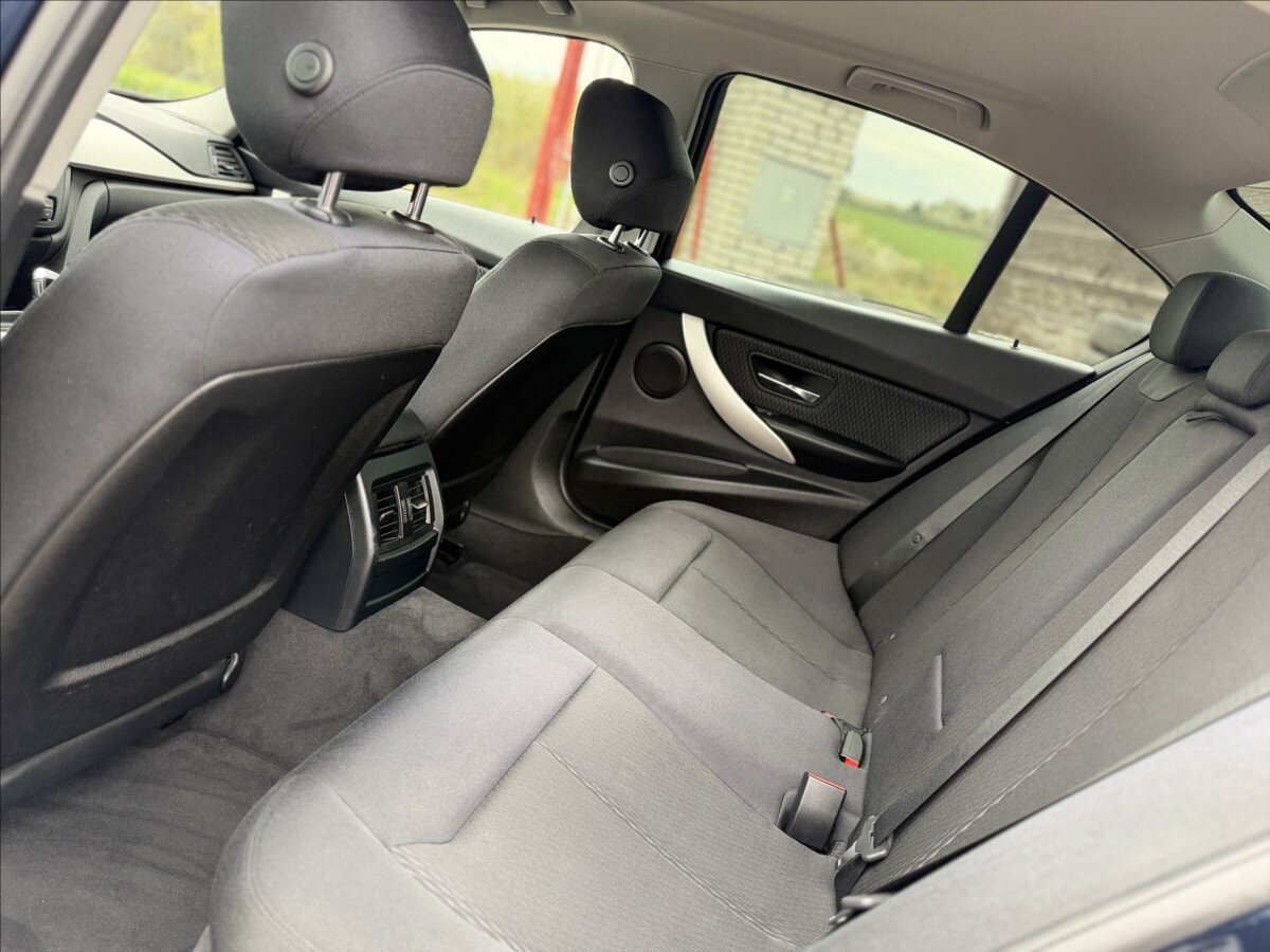 BMW Řada 3 Sedan / Limuzína 3,0 l 225 kw