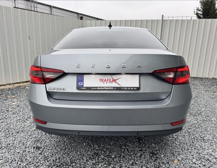 Škoda Superb Sedan 2,0 l 110 kw