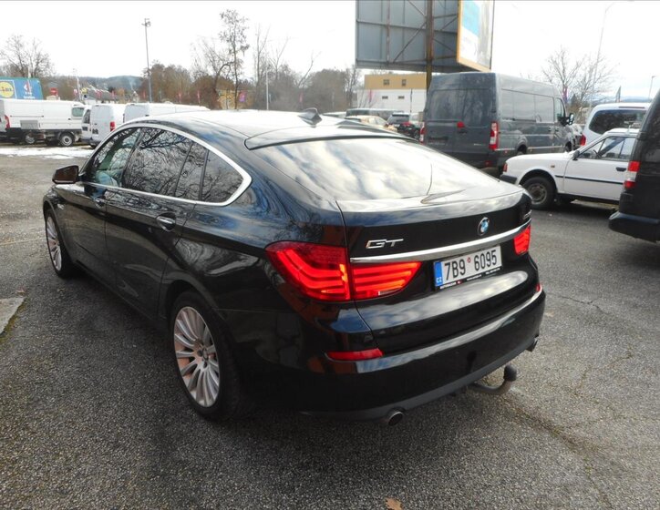 BMW Řada 5 Sedan / Limuzína 3,0 l 220 kw