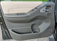 Nissan Pathfinder Kombi 2,5 l 140 kw