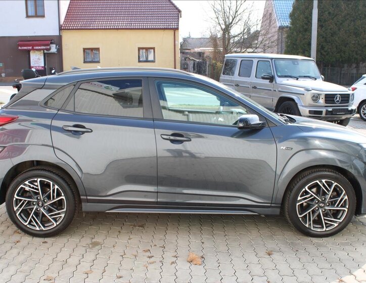 Hyundai Kona SUV / Terénní 1,6 l 145 kw
