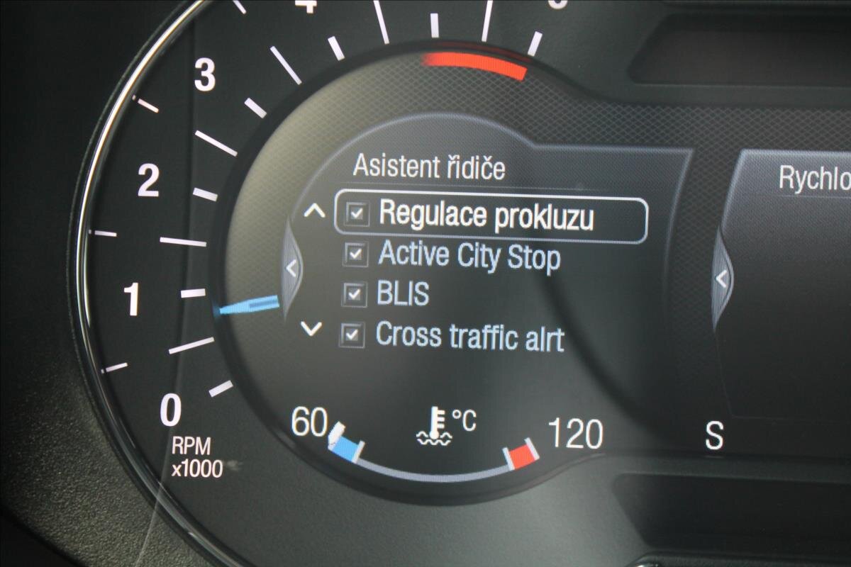 Ford Mondeo Kombi 2,0 l 132 kw