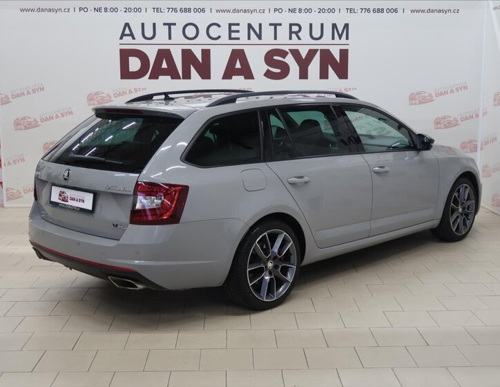 Škoda Octavia Kombi 2,0 l 180 kw