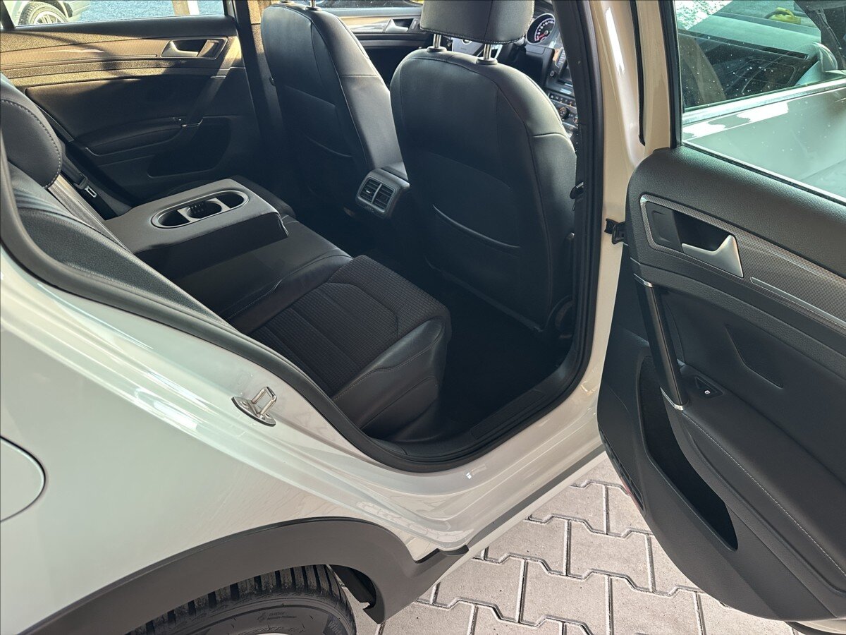 Volkswagen Golf Kombi 2,0 l 135 kw